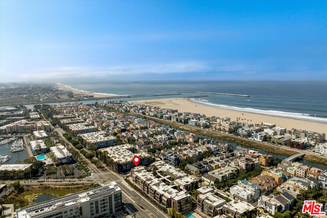 Condominium, 4350 Via Dolce, Marina Del Rey, CA 90292 - 1