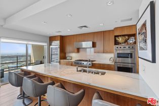 , 1 Century dr, Westwood, CA 90067 - 5