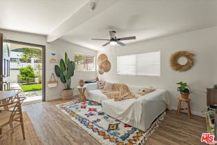 Single Family Residence, 11945 Jefferson blvd, Culver City, CA 90230 - 4