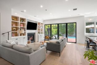 , 1086 Marco pl, Venice, CA 90291 - 7