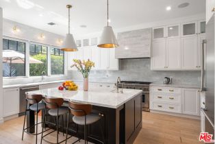 , 1086 Marco pl, Venice, CA 90291 - 9