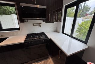 , 20529 Miranda Place, Woodland Hills, CA 91637 - 10