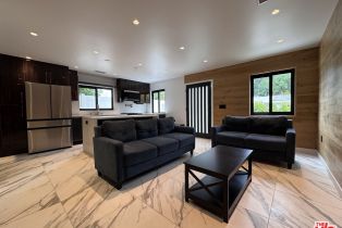 , 20529 Miranda Place, Woodland Hills, CA 91637 - 6