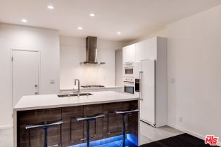 , 2221 Ocean ave, Santa Monica, CA 90405 - 10