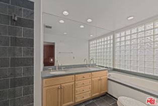 Condominium, 24 Voyage st, Marina Del Rey, CA 90292 - 11