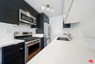 , 510 Pacific ave, Venice, CA 90291 - 6