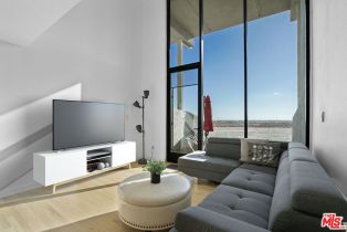 , 6 Voyage st, Marina Del Rey, CA 90292 - 4