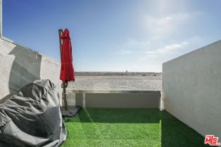 , 6 Voyage st, Marina Del Rey, CA 90292 - 5