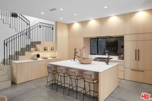 Single Family Residence, 810 Amoroso pl, Venice, CA 90291 - 6