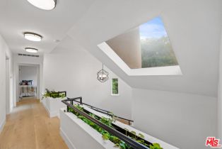 Single Family Residence, 4148 Sunswept dr, Studio City, CA 91604 - 14