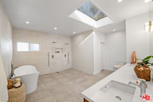 Single Family Residence, 4148 Sunswept dr, Studio City, CA 91604 - 11