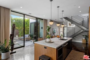 Single Family Residence, 1102 Amoroso pl, Venice, CA 90291 - 17