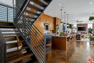 Single Family Residence, 1102 Amoroso pl, Venice, CA 90291 - 10