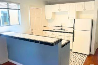 , 31 S. Venice blvd, Venice, CA 90291 - 4