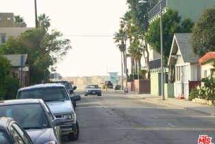 , 31 S. Venice blvd, Venice, CA 90291 - 11