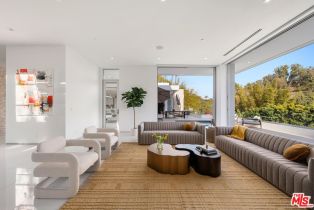 Single Family Residence, 9311 Readcrest dr, Beverly Hills, CA 90210 - 6