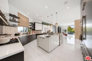 Single Family Residence, 9311 Readcrest dr, Beverly Hills, CA 90210 - 14