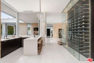 Single Family Residence, 9311 Readcrest dr, Beverly Hills, CA 90210 - 10