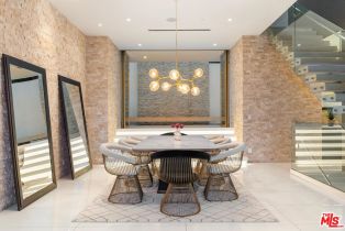 Single Family Residence, 9311 Readcrest dr, Beverly Hills, CA 90210 - 9