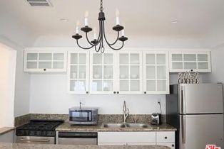 , 947 5th Street, Santa Monica, CA 90403 - 9