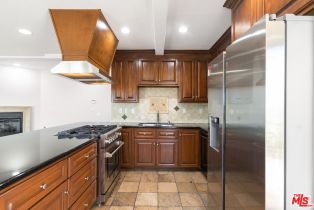 , 1146 Hacienda pl, West Hollywood , CA 90069 - 8