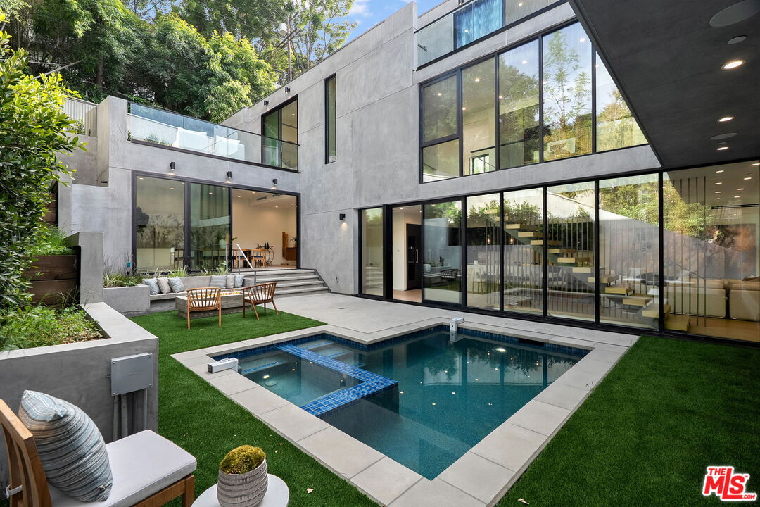 Single Family Residence, 3670 Buena Park dr, Studio City, CA 91604 - 1