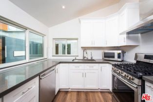 , 2341 Beach ave, Venice, CA 90291 - 15