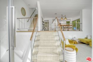 , 657 Mildred ave, Venice, CA 90291 - 4