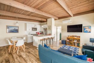 Condominium, 1123   10th St, Santa Monica, CA  Santa Monica, CA 90403