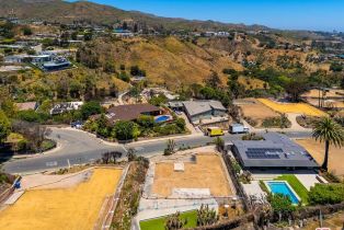 , 1033 Lachman ln, Pacific Palisades, CA 90272 - 4