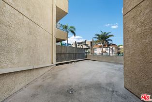 , 1633 Bentley ave, Westwood, CA 90025 - 10