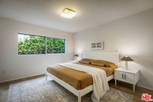 Single Family Residence, 16634 Nanberry rd, Encino, CA 91436 - 32