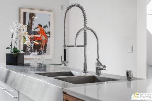 Single Family Residence, 7 Vicente ter, Santa Monica, CA 90401 - 28