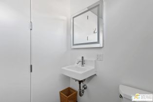 Single Family Residence, 7 Vicente ter, Santa Monica, CA 90401 - 45