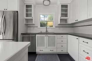 Single Family Residence, 18336 Calvert st, Tarzana, CA 91335 - 8