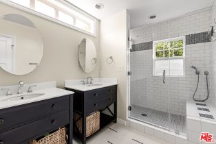 Single Family Residence, 18336 Calvert st, Tarzana, CA 91335 - 19