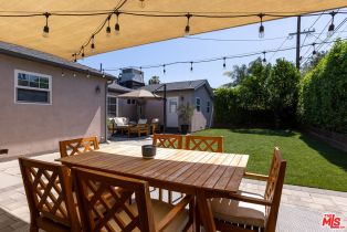 Single Family Residence, 18336 Calvert st, Tarzana, CA 91335 - 22