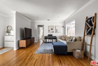 Single Family Residence, 18336 Calvert st, Tarzana, CA 91335 - 4