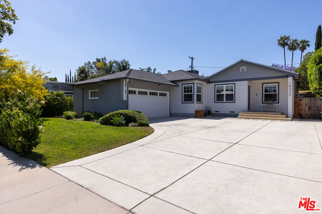 Single Family Residence, 18336 Calvert st, Tarzana, CA 91335 - 1