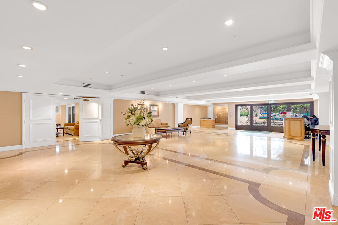 Condominium, 321 Oakhurst dr, Beverly Hills, CA 90210 - 1