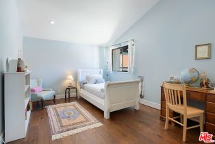 Townhouse, 17258 Palisades cir, Pacific Palisades, CA 90272 - 17