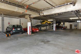 Residential Income, 2216 Main st, Santa Monica, CA 90405 - 4