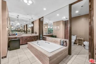 Condominium, 300 Swall dr, Beverly Hills, CA 90211 - 14