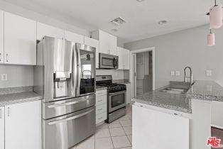 , 1744 10th st, Santa Monica, CA 90404 - 12