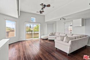 , 1744 10th st, Santa Monica, CA 90404 - 7