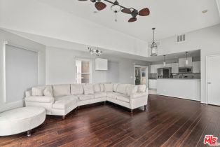 , 1744 10th st, Santa Monica, CA 90404 - 5