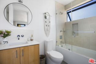 Single Family Residence, 660 Sunset ave, Venice, CA 90291 - 16