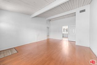 Single Family Residence, 22027 Viscanio rd, Woodland Hills, CA 91364 - 14