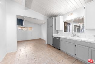 Single Family Residence, 22027 Viscanio rd, Woodland Hills, CA 91364 - 19