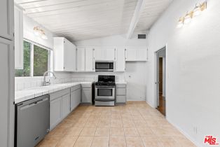 Single Family Residence, 22027 Viscanio rd, Woodland Hills, CA 91364 - 18